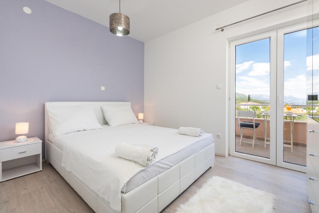 Panorama Holidays Kastel Stari Luaran gambar