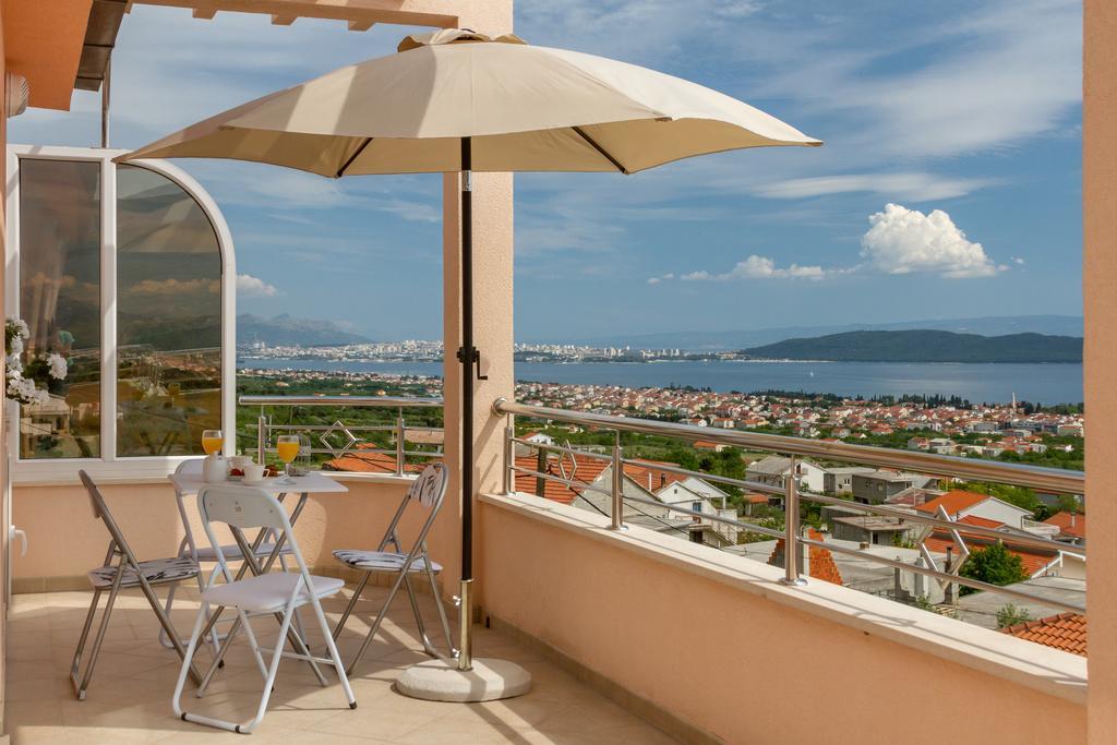 Panorama Holidays Kastel Stari Luaran gambar
